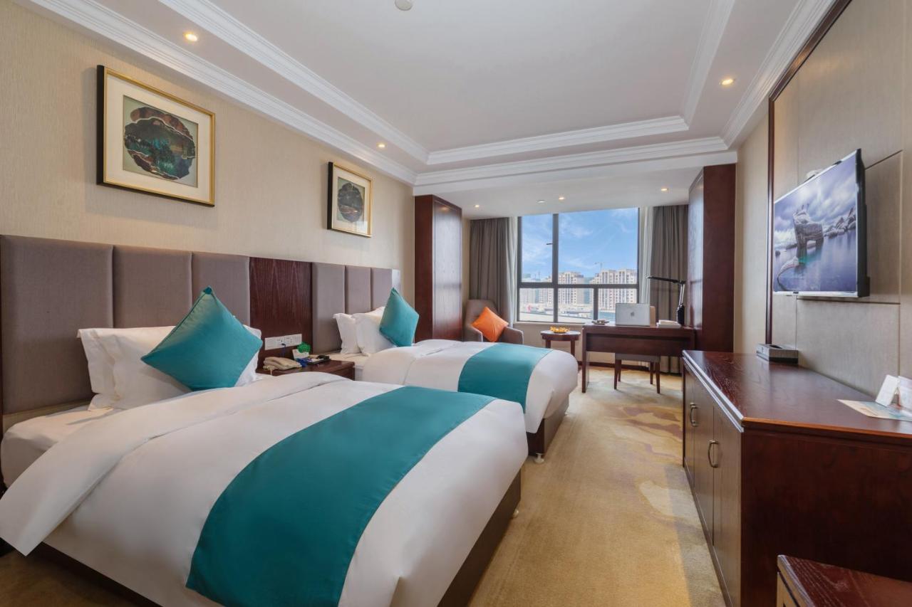 Huzhou Wealth Hotel エクステリア 写真