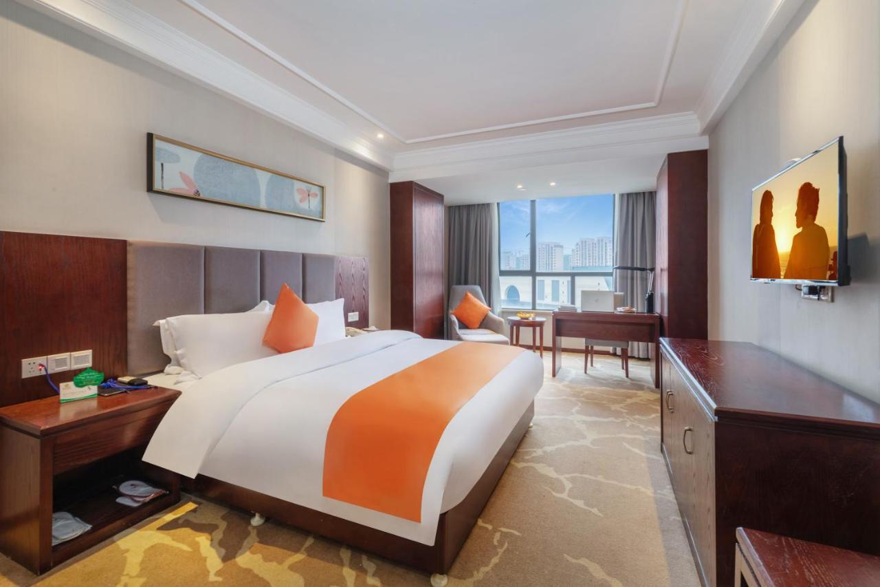Huzhou Wealth Hotel エクステリア 写真
