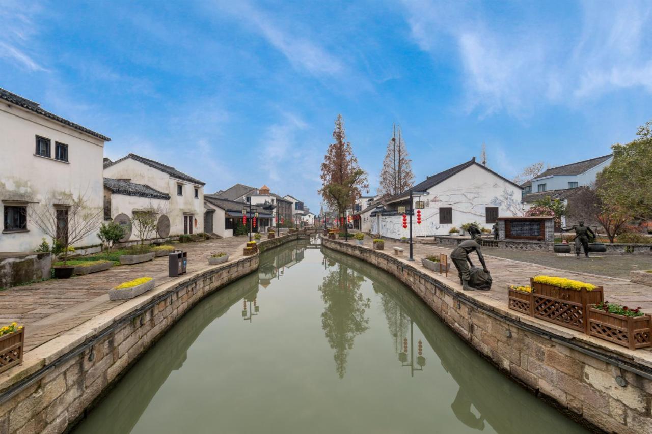 Huzhou Wealth Hotel エクステリア 写真