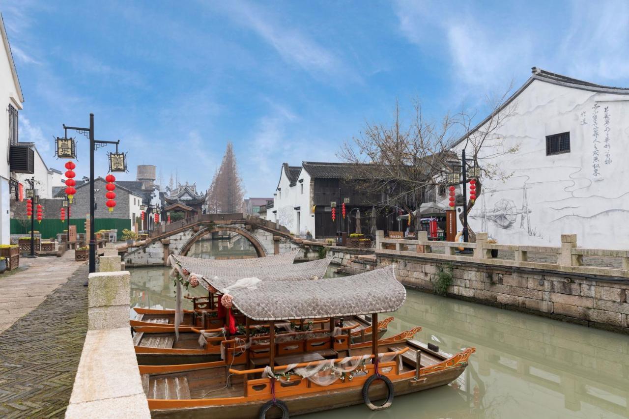 Huzhou Wealth Hotel エクステリア 写真